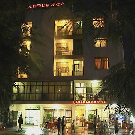 Lakemark Hotel And Tour Service Bahir Dar Exteriér fotografie