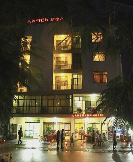 Lakemark Hotel And Tour Service Bahir Dar Exteriér fotografie