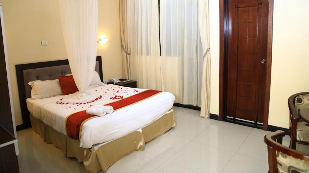 Lakemark Hotel And Tour Service Bahir Dar Exteriér fotografie