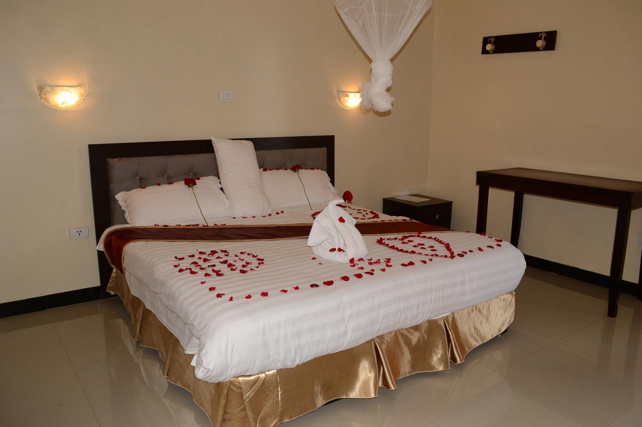Lakemark Hotel And Tour Service Bahir Dar Exteriér fotografie