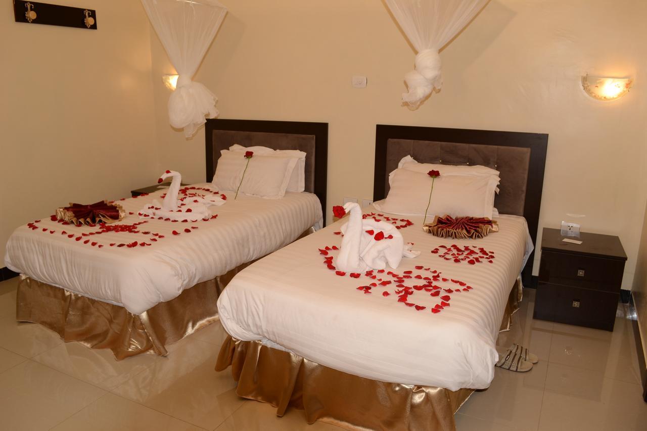 Lakemark Hotel And Tour Service Bahir Dar Exteriér fotografie
