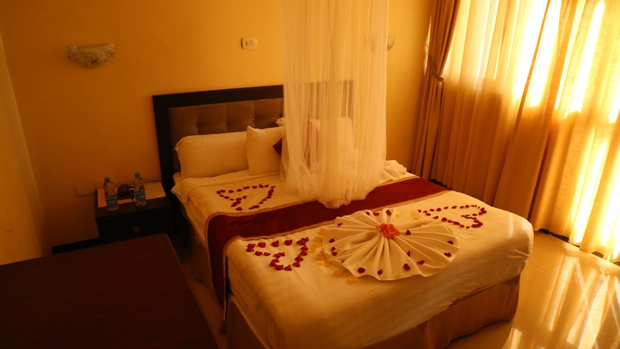 Lakemark Hotel And Tour Service Bahir Dar Exteriér fotografie