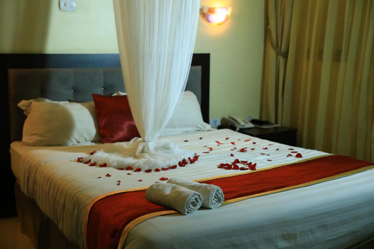 Lakemark Hotel And Tour Service Bahir Dar Exteriér fotografie