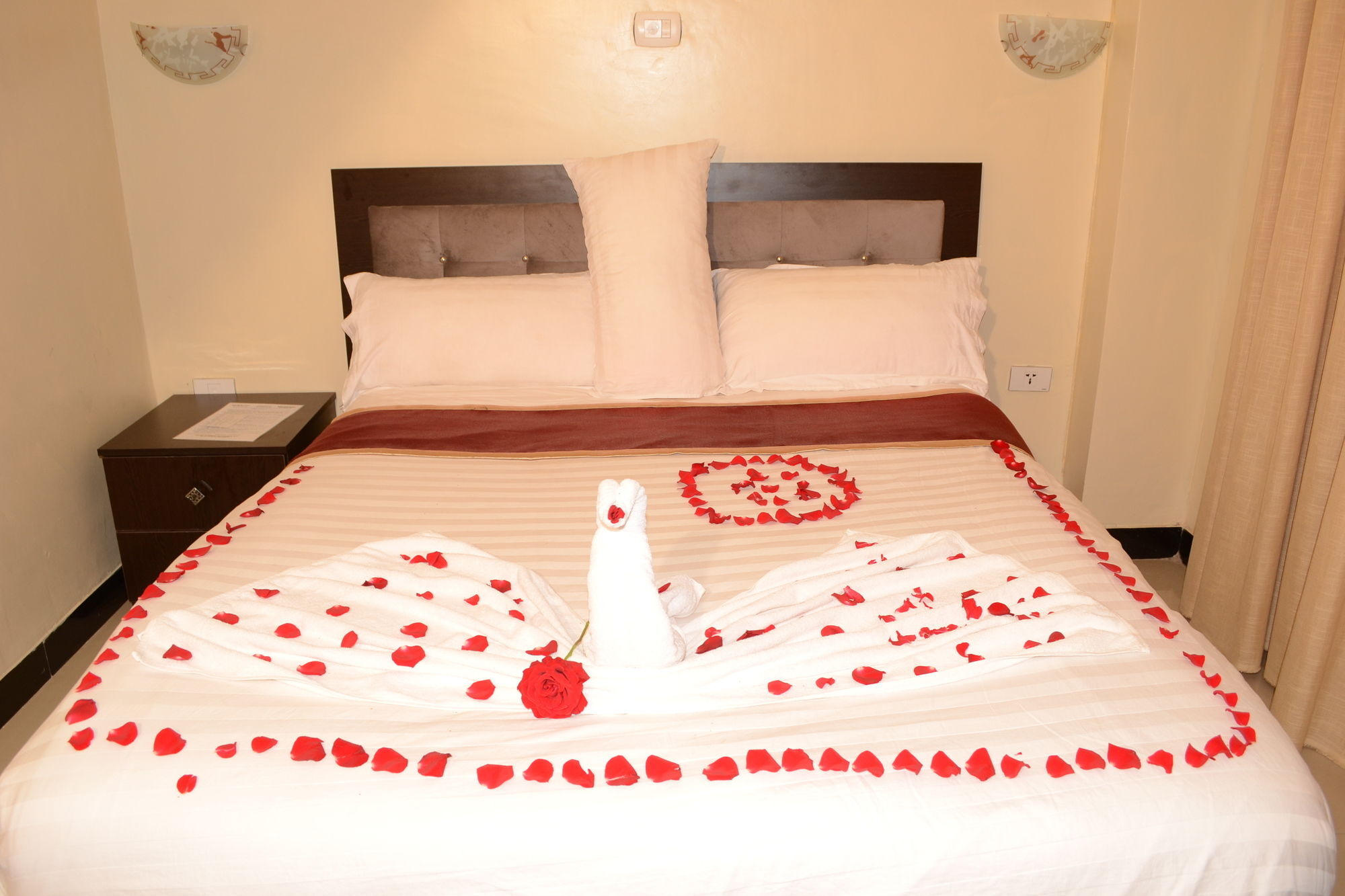 Lakemark Hotel And Tour Service Bahir Dar Exteriér fotografie