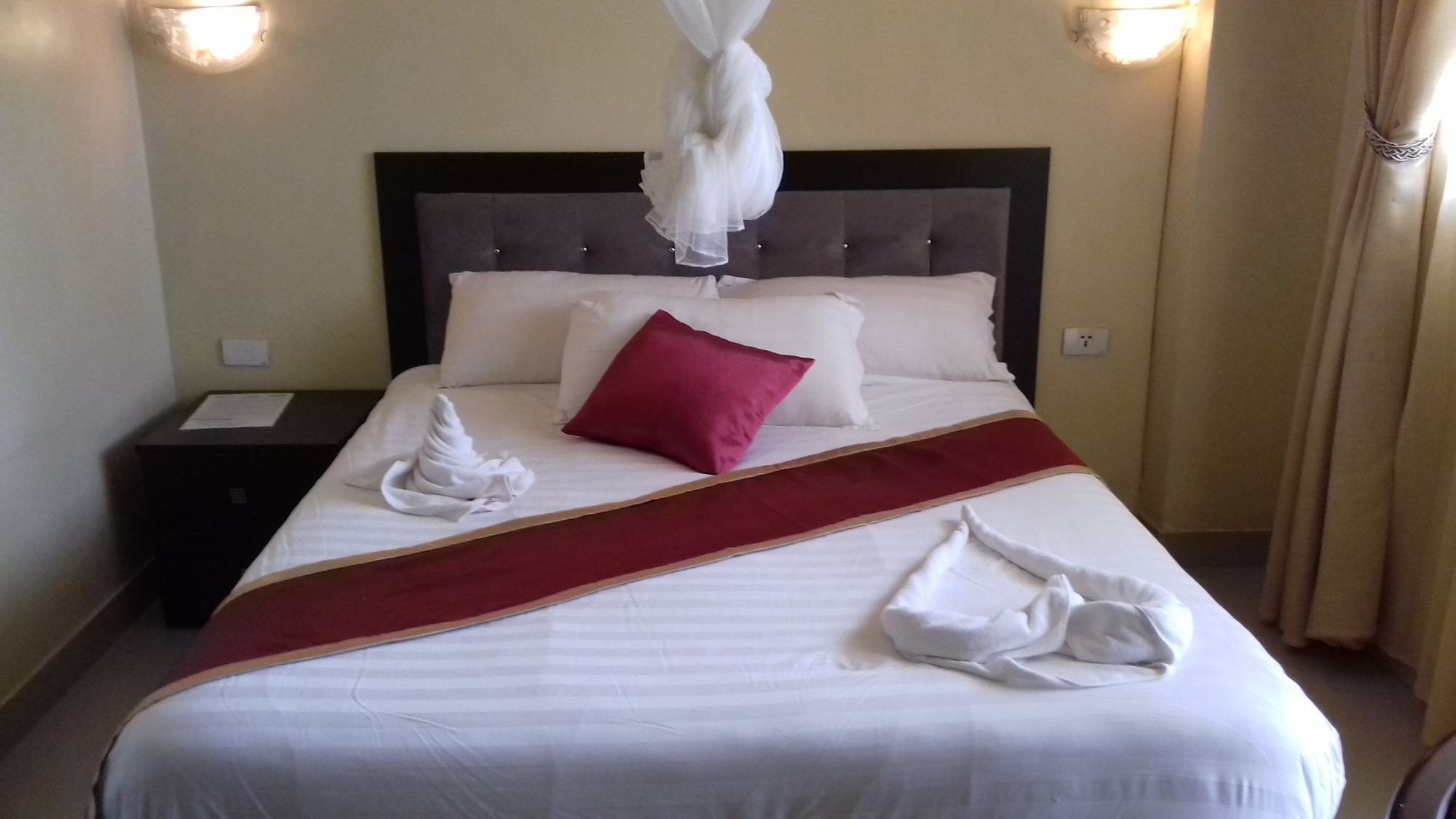 Lakemark Hotel And Tour Service Bahir Dar Exteriér fotografie