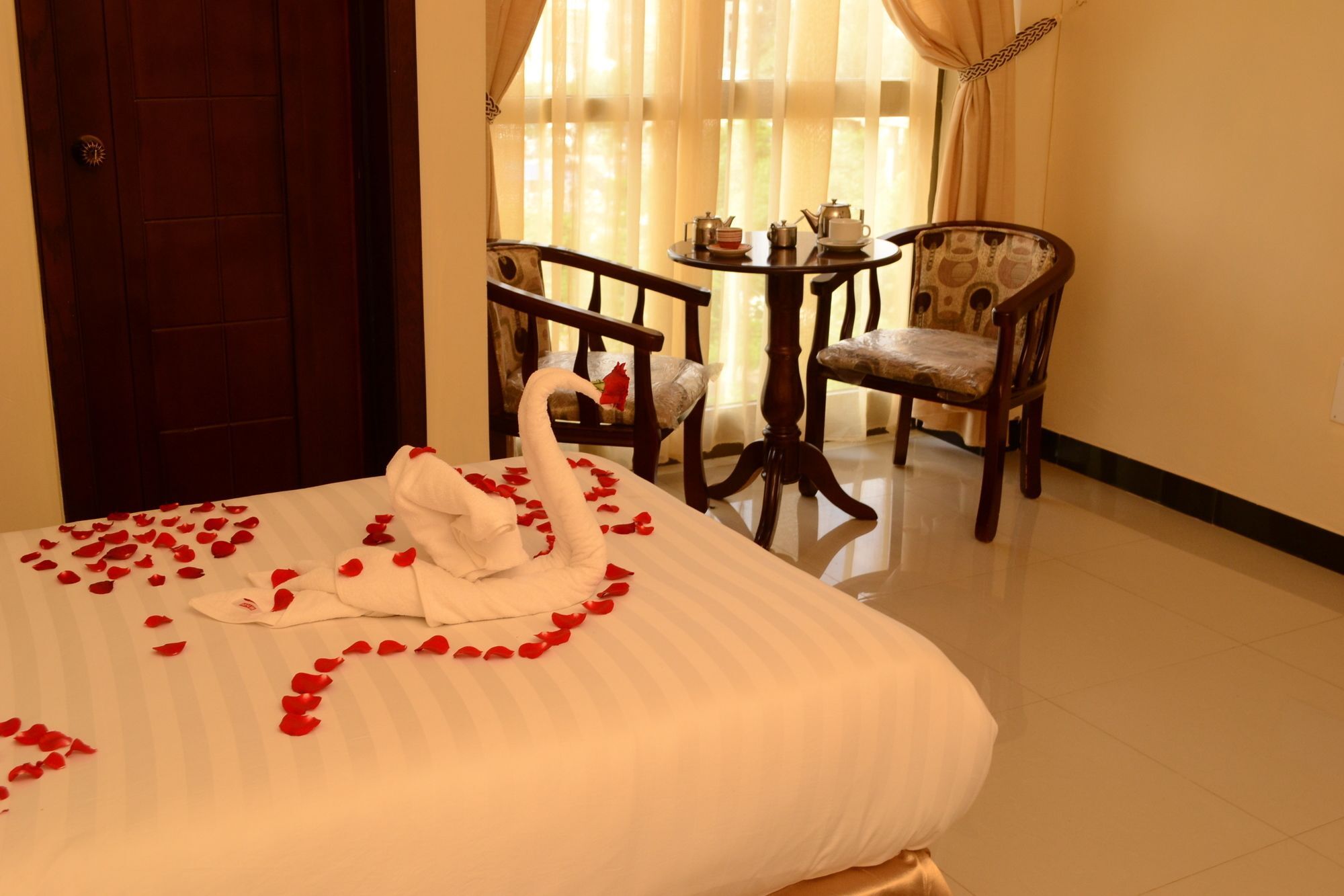 Lakemark Hotel And Tour Service Bahir Dar Exteriér fotografie
